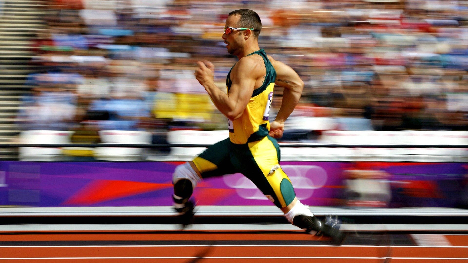 爱游戏娱乐平台-亚冠赛场上演绝杀一幕，胜负悬念引人注目，亚冠决赛球场