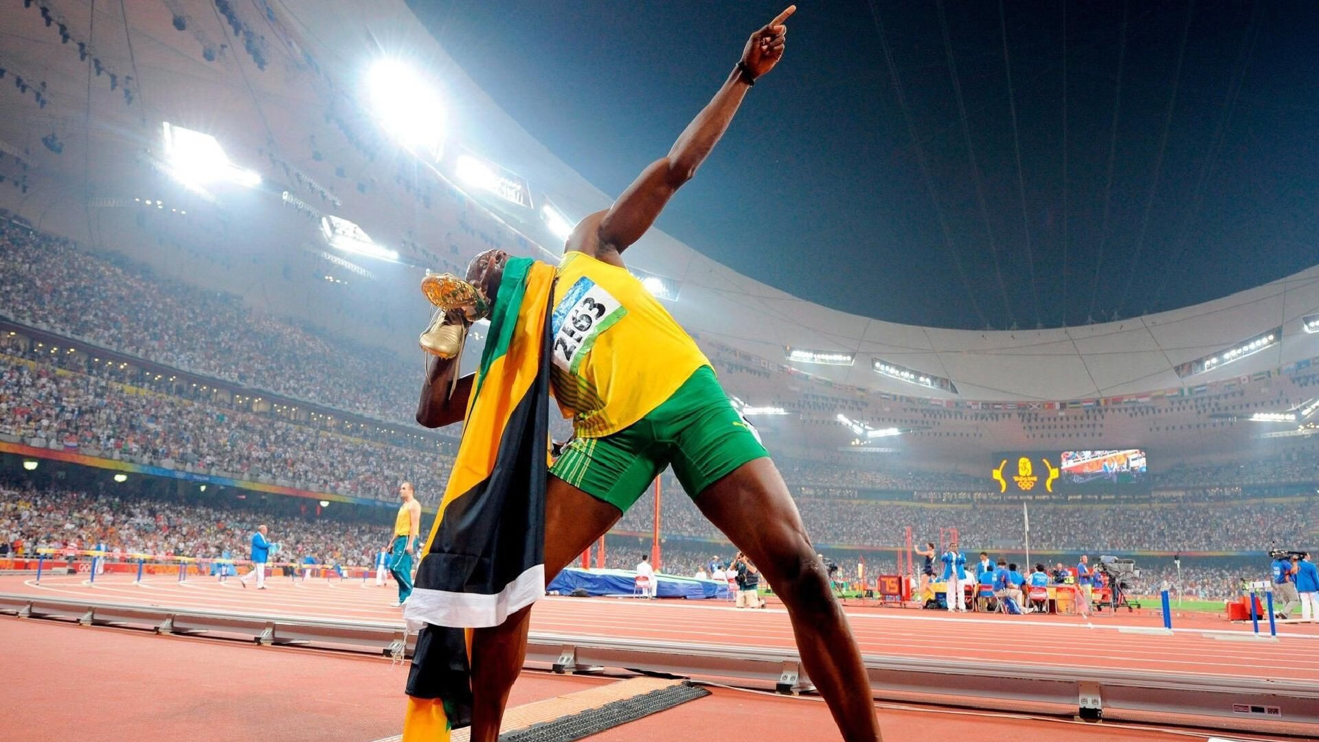 爱游戏在线登录入口-2000年NBA总决赛：湖人靠“魔术师”的表现在关键第七场击败费城76人，夺冠成功。